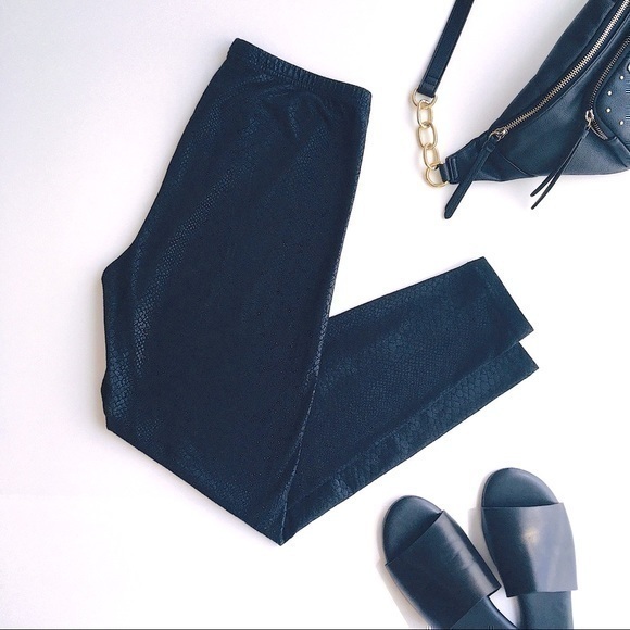 Vera Wang Snake Imitation Black Fabric Back to School Pants Leggings, M - Picture 1 of 7
